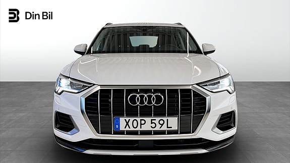 Audi Q3 4 of 15