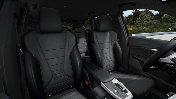 BMW iX1 10 of 13