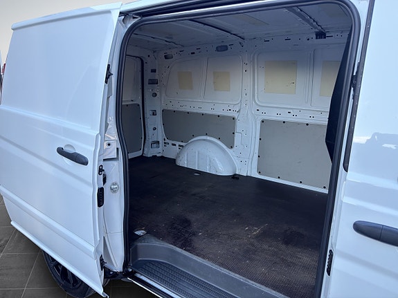 Mercedes-Benz Vito 110 13 of 14