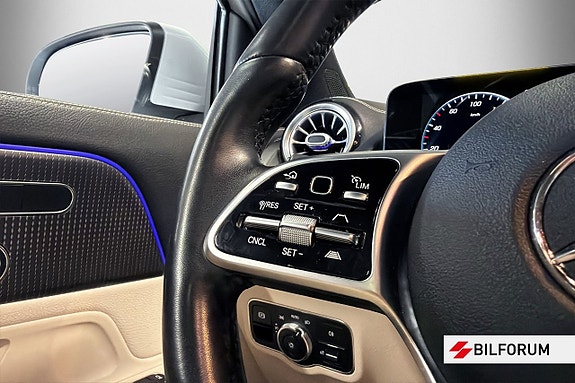 Mercedes-Benz GLA220 d 12 of 21