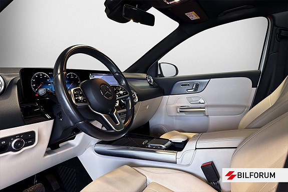 Mercedes-Benz GLA220 d 18 of 21