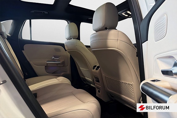 Mercedes-Benz GLA220 d 14 of 21