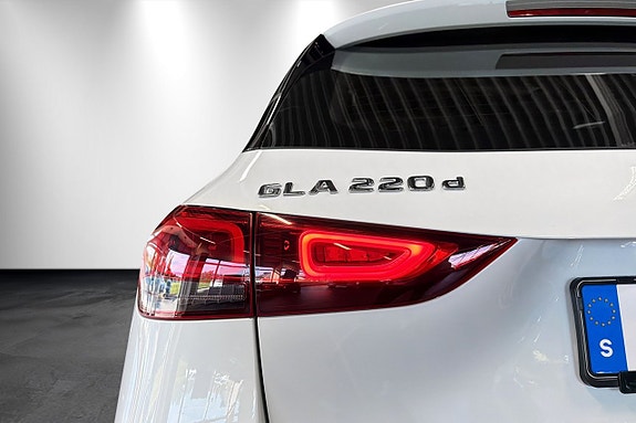 Mercedes-Benz GLA220 d 15 of 21