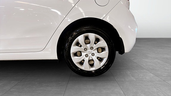Hyundai i20 6 of 16