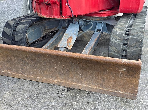 Takeuchi TB 280 FR 5 of 7