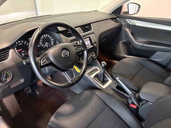 Skoda Octavia 14 of 26