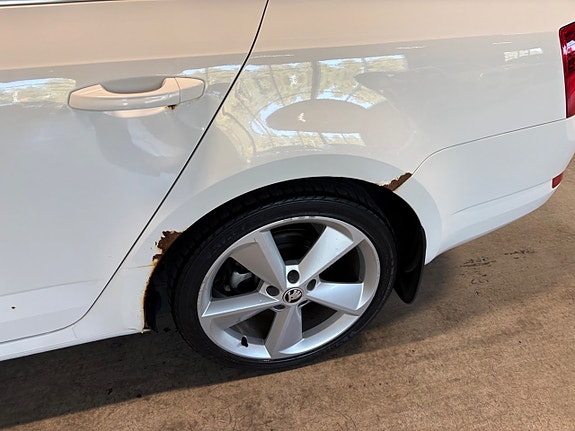 Skoda Octavia 12 of 26