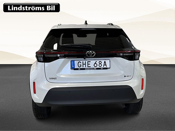 Toyota Yaris Cross 8 of 19