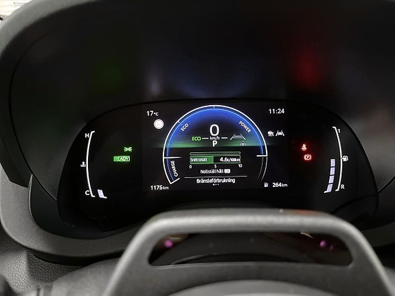Toyota Yaris Cross 15 of 19