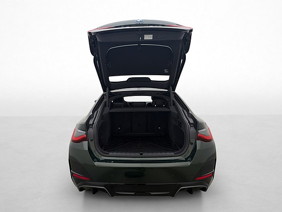 BMW i4 9 of 30