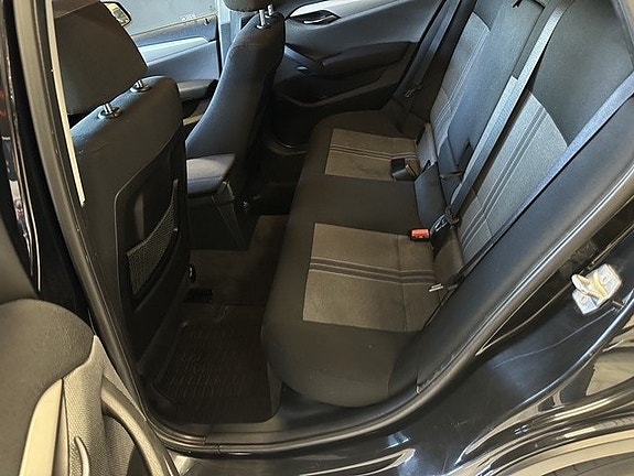 BMW X1 20 of 25