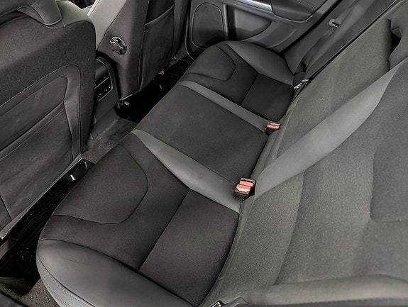 Volvo V60 7 of 16