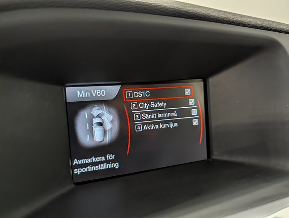 Volvo V60 14 of 16