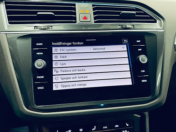 Volkswagen Tiguan 23 of 27
