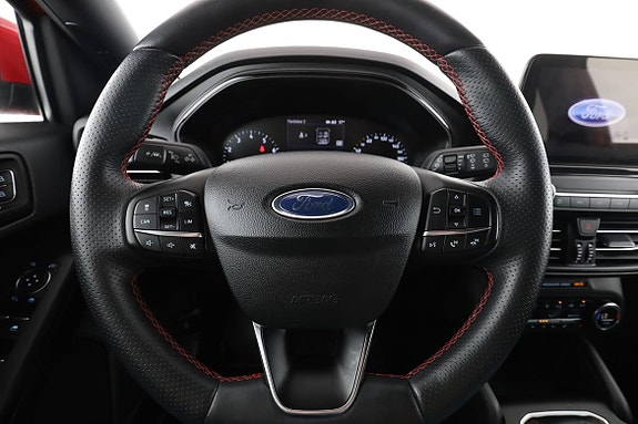 Ford Focus 19 of 30