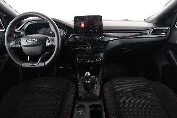 Ford Focus 13 of 30