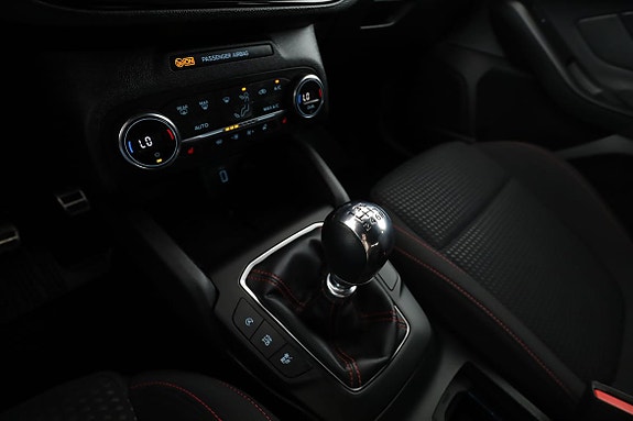 Ford Focus 24 of 30