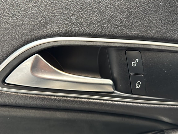 Mercedes-Benz CLA220 d 16 of 21