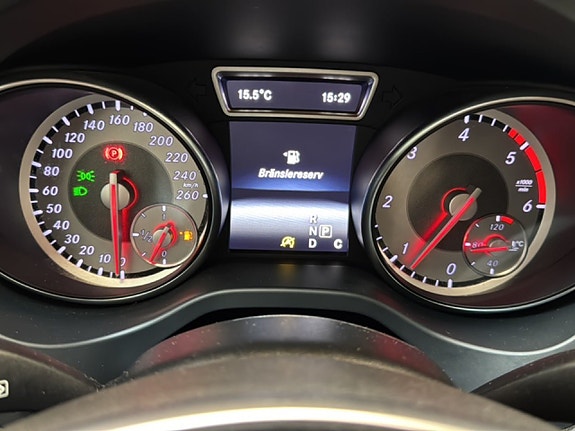 Mercedes-Benz CLA220 d 10 of 21