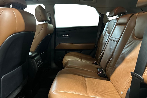 Lexus RX450h 13 of 26