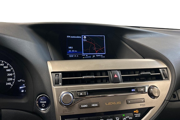 Lexus RX450h 22 of 26