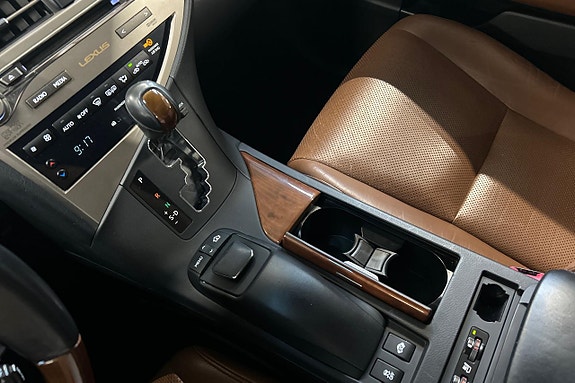 Lexus RX450h 25 of 26