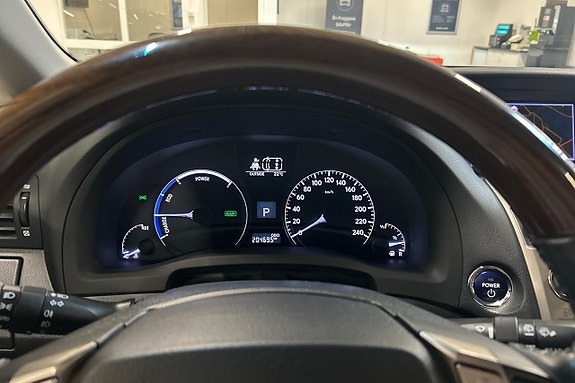 Lexus RX450h 16 of 26