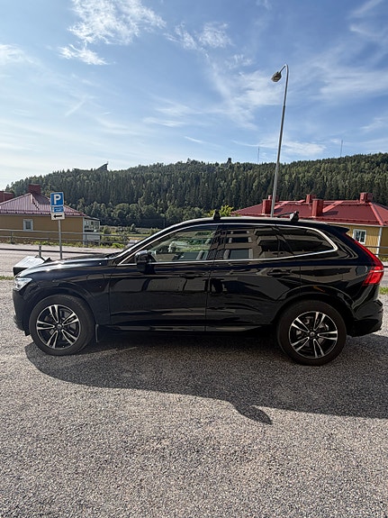 Volvo XC60 3 of 16