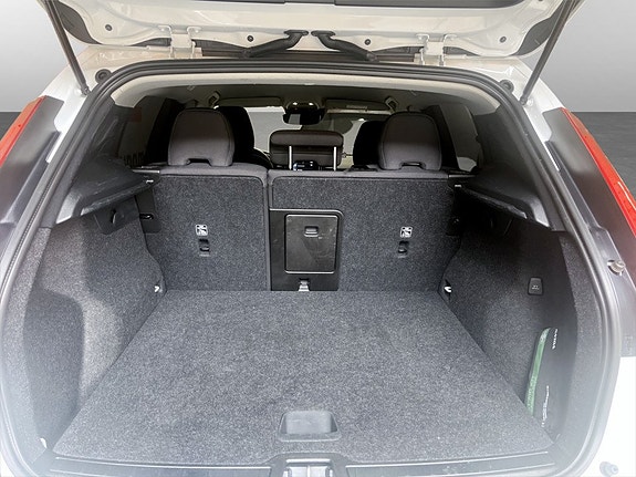 Volvo XC40 15 of 15