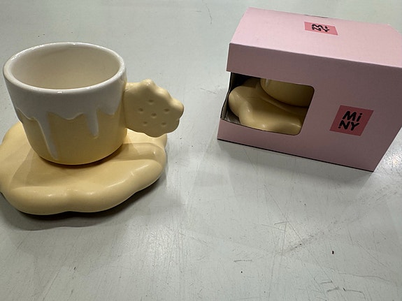 Product image 1 of 2
