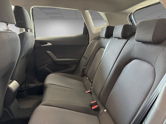 Seat Arona 9 of 14