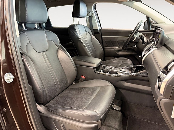 Kia Sorento 15 of 25
