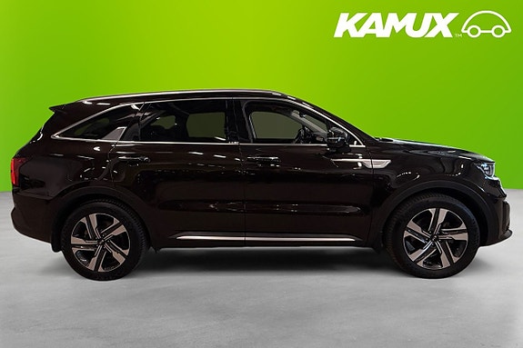 Kia Sorento 2 of 25
