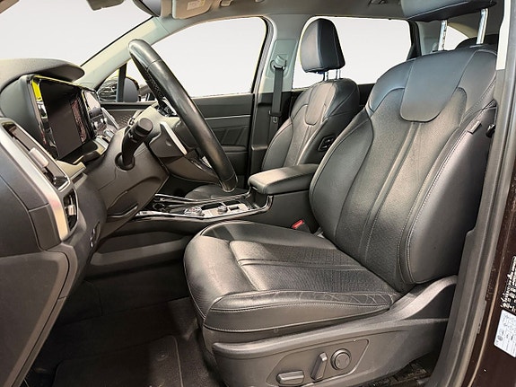 Kia Sorento 9 of 25