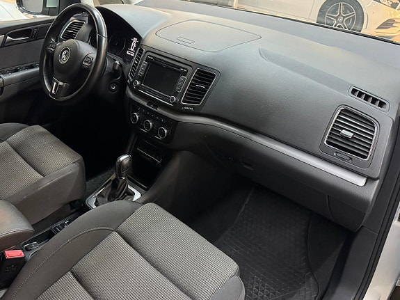 Volkswagen Sharan 8 of 16