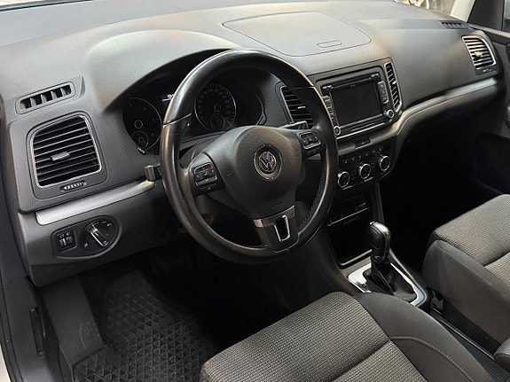 Volkswagen Sharan 7 of 16