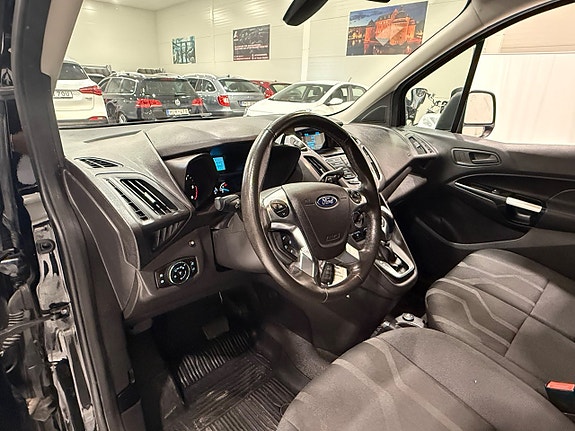 Ford Transit Connect 6 of 19