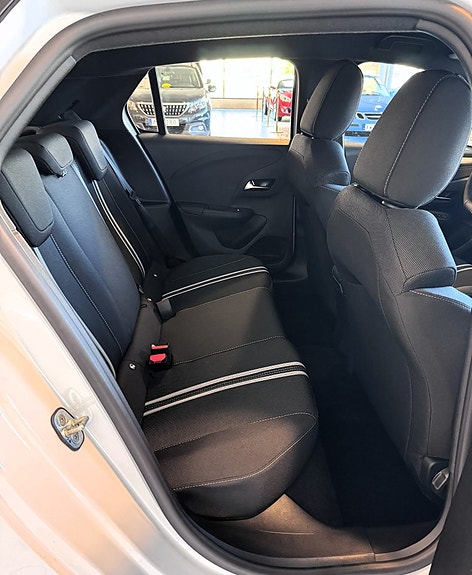 Opel Corsa 10 of 15