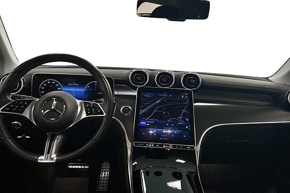 Mercedes-Benz GLC300 e 9 of 24