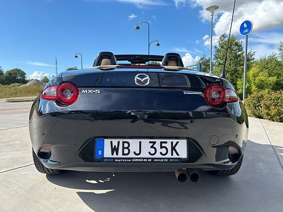 Mazda MX-5 7 of 10