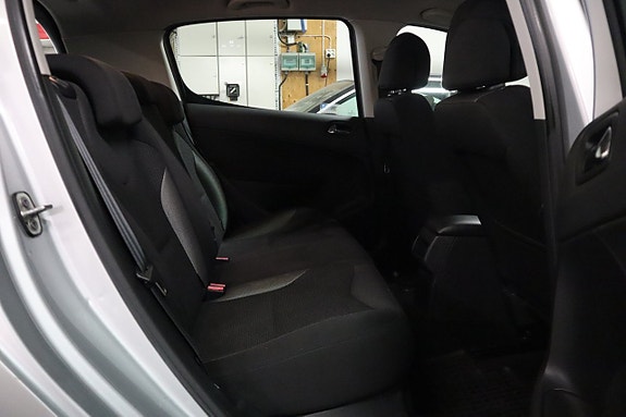 Peugeot 308 14 of 20