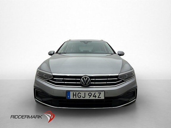 Volkswagen Passat 2 of 30