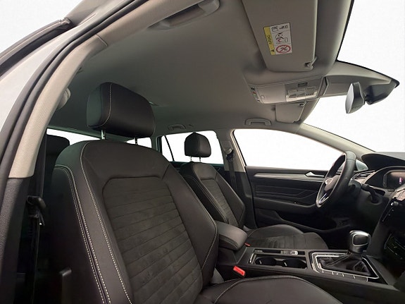 Volkswagen Passat 27 of 30
