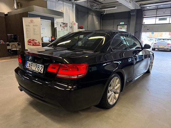 BMW 330d 6 of 25