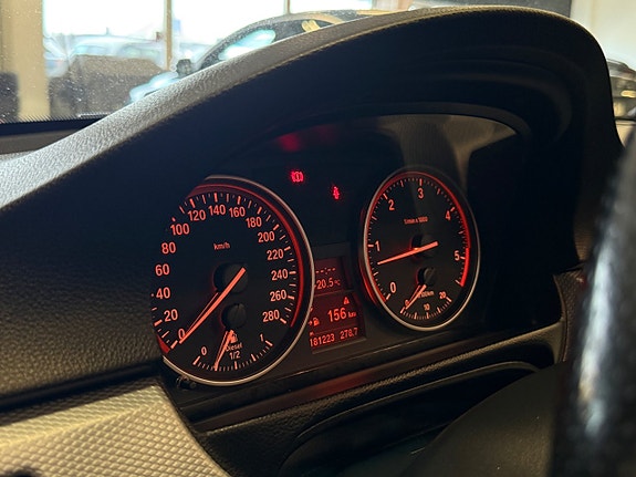 BMW 330d 25 of 25