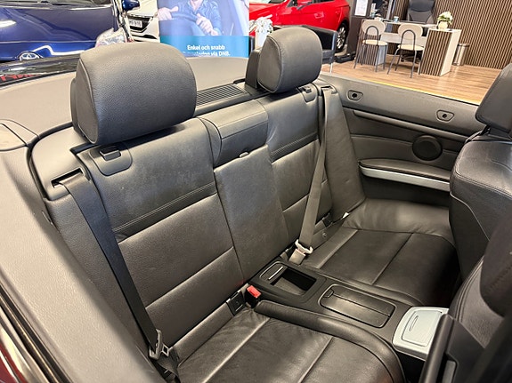 BMW 330d 21 of 25