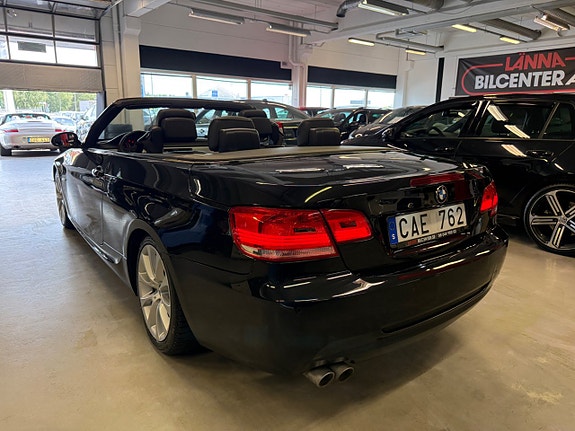 BMW 330d 8 of 25