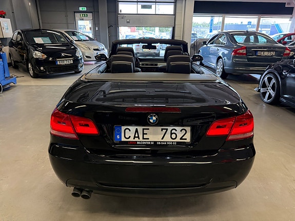 BMW 330d 7 of 25