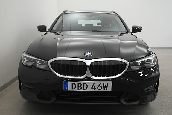 BMW 330e 7 of 21