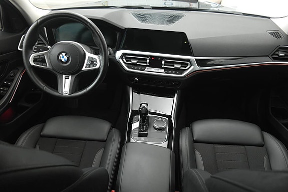BMW 330e 16 of 21